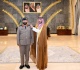 محافظ الطائف يقلد القحطاني رتبة لواء