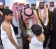 أمير نجران يلتقي أهالي شرورة والعاملين بمنفذ الوديعة