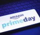 amazon s easy to install 15 window bird feeder lets you to get up close and personal with wildlife