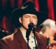 country star s memorial day performance resurfaces as one of the most moving tributes of all time