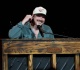 country star angrily flips piano on stage after technical issue