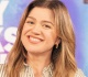kelly clarkson fans irate at last minute cancellation