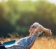 لماذا تصبح البشرة أكثر حساسية للشمس مع التفدم في السن