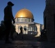 israel bans jerusalem s grand mufti from al aqsa mosque for one week
