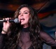shania twain s emotional return to a bar that once overlooked her ended in one giant singalong