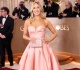 nikki glaser stuns on golden globes red carpet